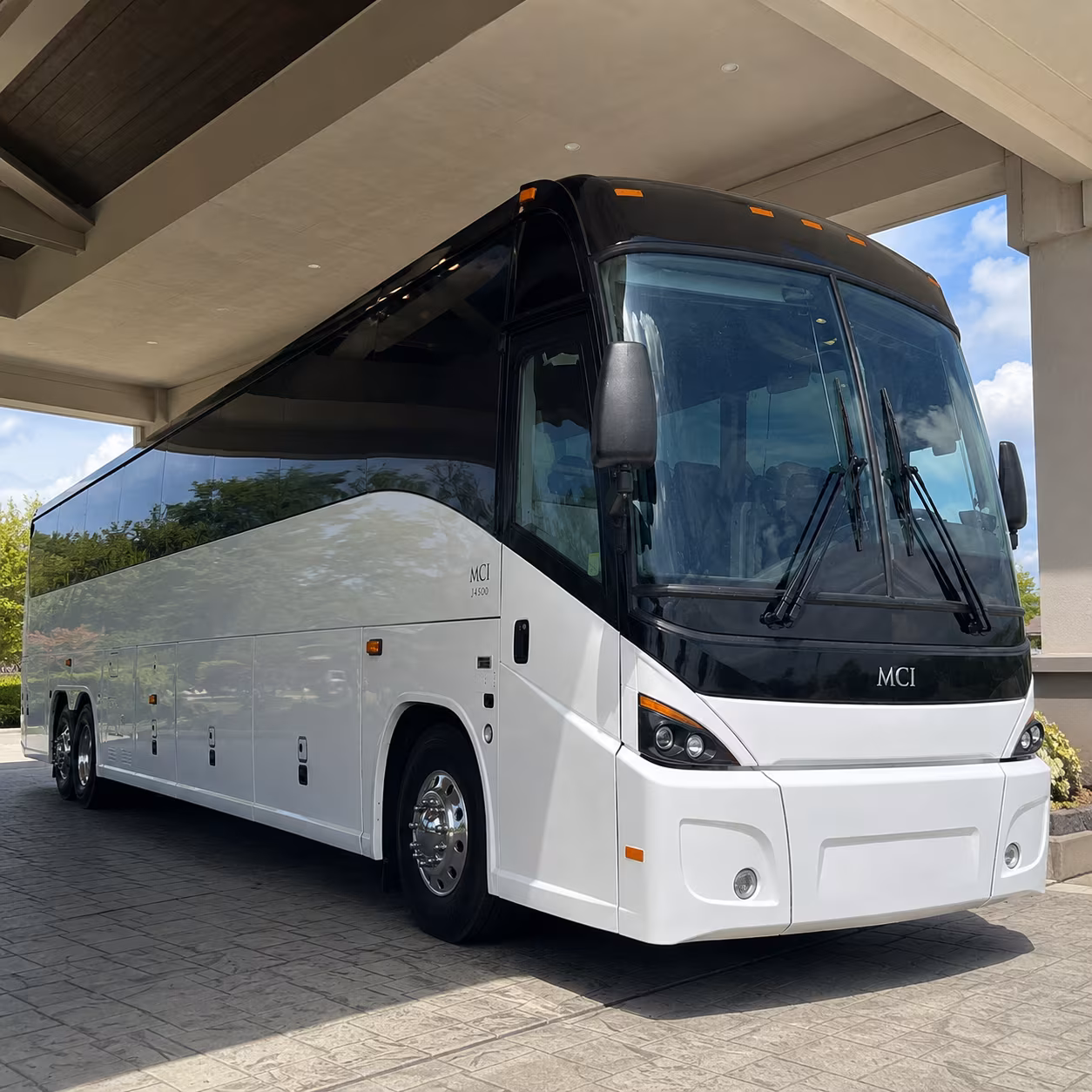 orlando destin and florida bound long distance bus rentals for beach and theme park trips
